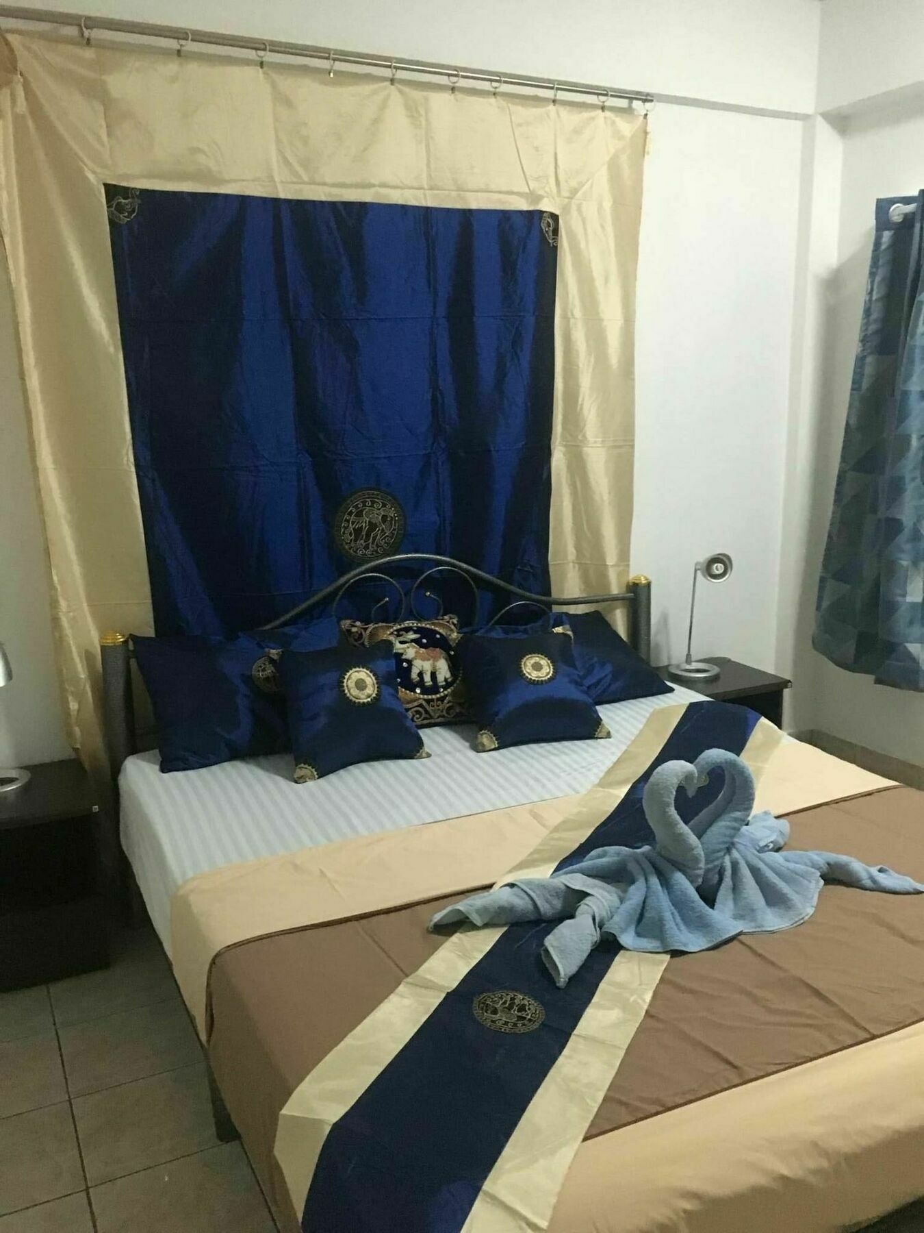 Bellmans Restaurant & Guesthouse Карон Экстерьер фото