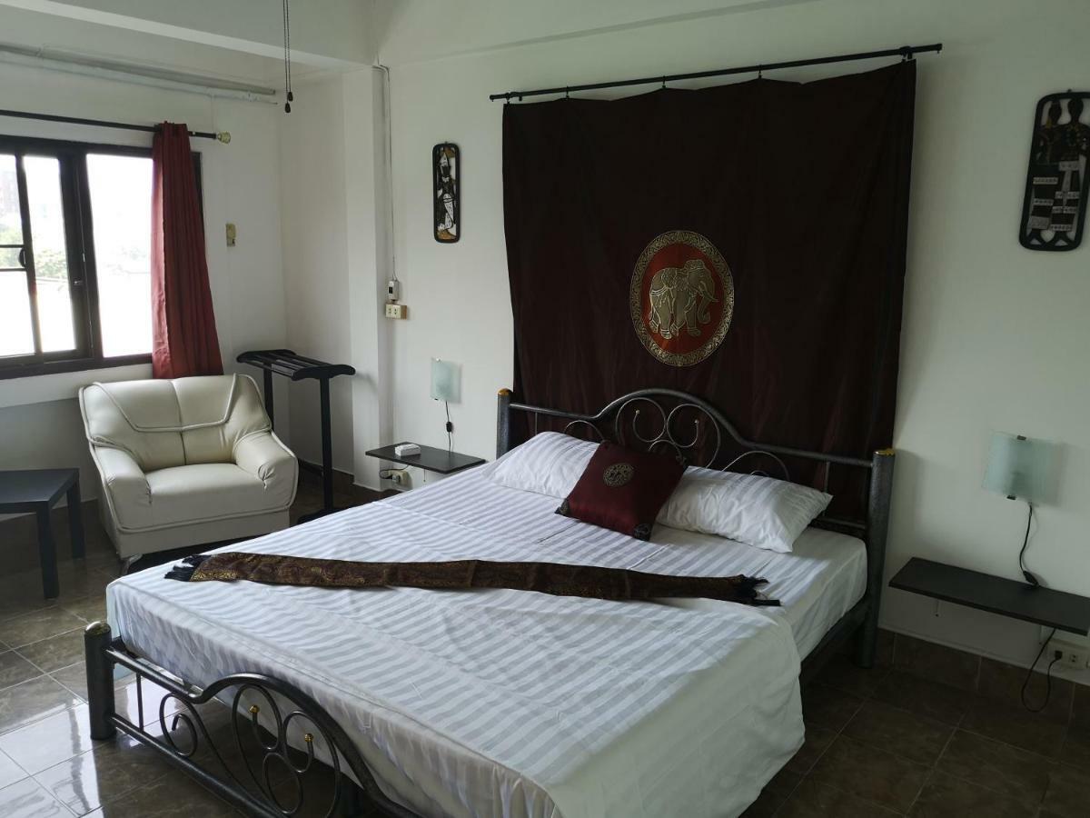 Bellmans Restaurant & Guesthouse Карон Экстерьер фото